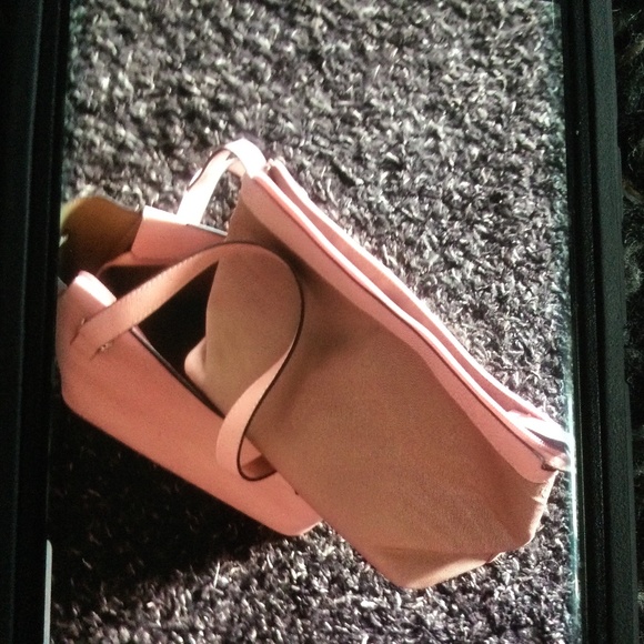 London Fog shoulder bag - Picture 10 of 12